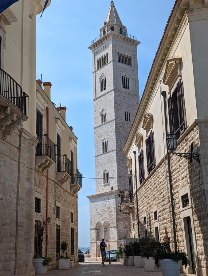 Suite Duomo Trani 8 Exterior photo